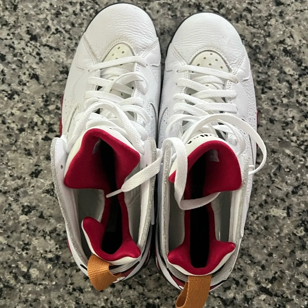 Jordan Kids White/Maroon/Gold Retro Basketball Sneakers